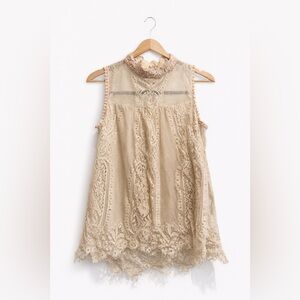 Elegant Lace Sleeveless Top